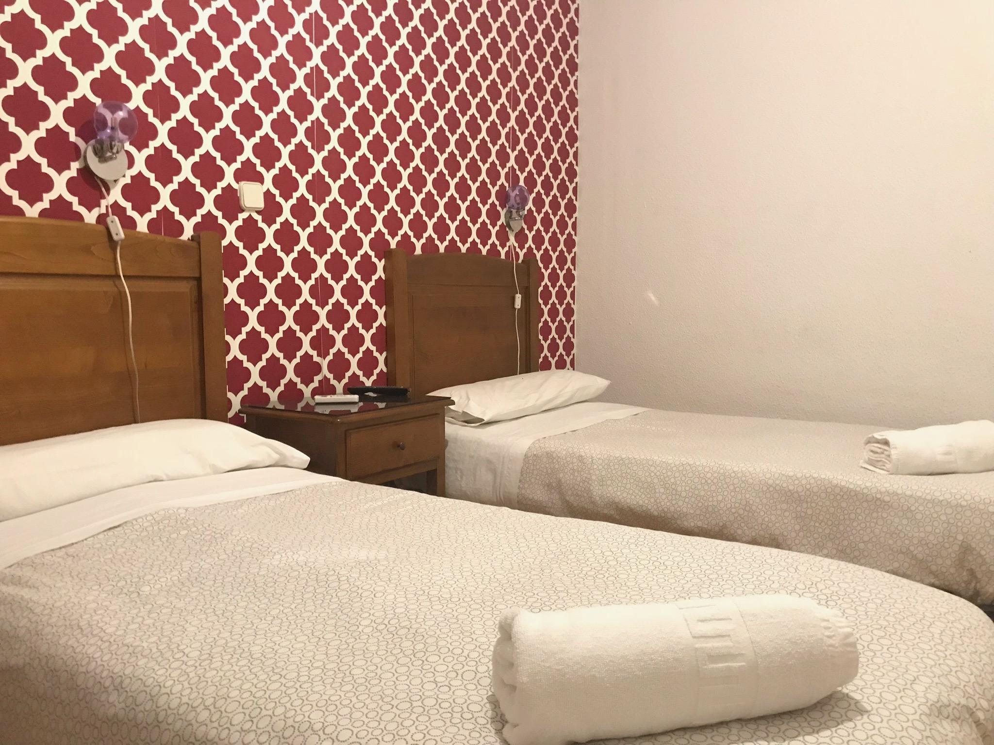 Hostal Los Perales Мадрид Экстерьер фото A room at the hotel